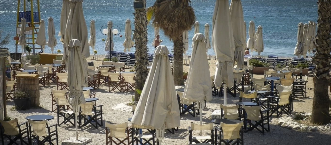 Τι θα γίνει με τα beach bar το καλοκαίρι; Οι προτάσεις των ιδιοκτητών